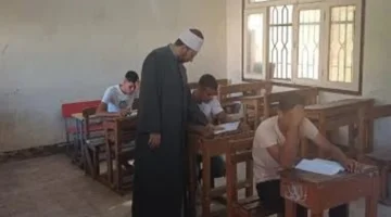 طلاب الشهادة الإعدادية الأزهرية يؤدون اليوم امتحانات مادتي الفقه والنحو بالمعاهد